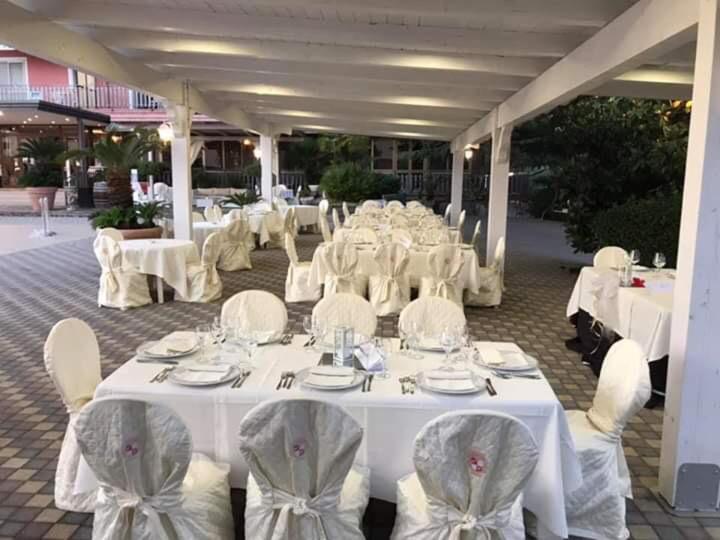 Hotel Ristorante Paradiso Albanella Eksteriør bilde