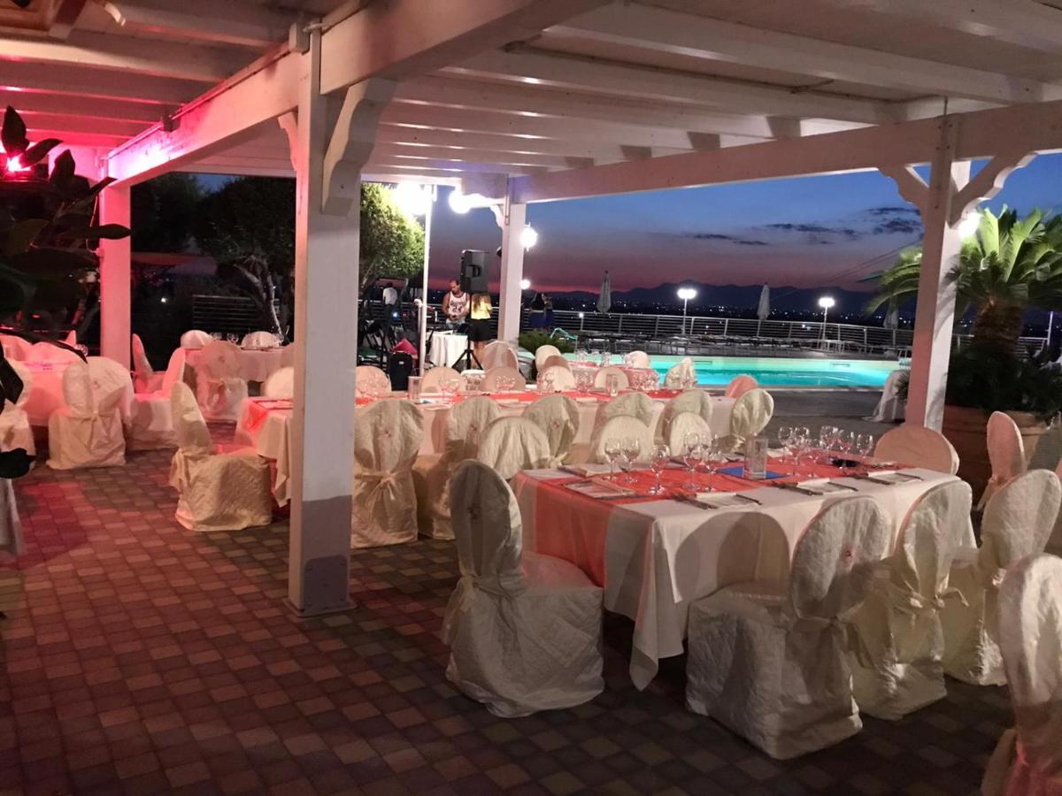 Hotel Ristorante Paradiso Albanella Eksteriør bilde