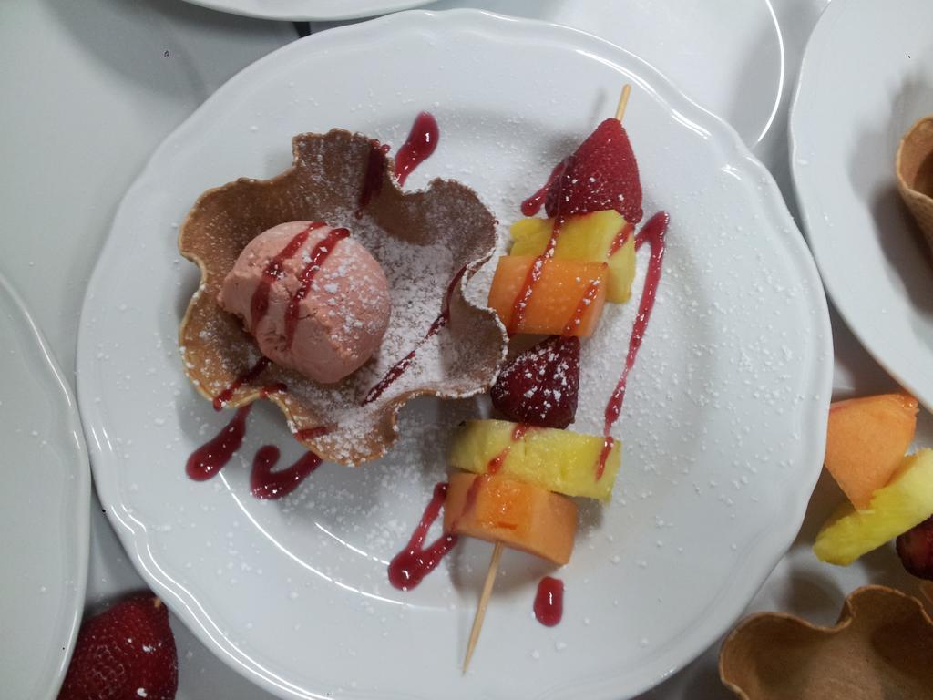 Hotel Ristorante Paradiso Albanella Eksteriør bilde